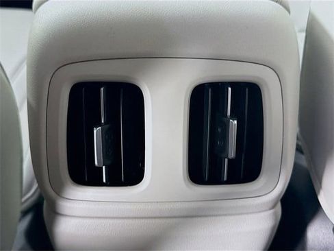 Used 2025 Hyundai Tucson Limited image 26