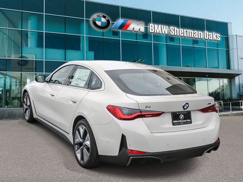 New 2026 BMW i4 eDrive40 w/ Premium Package RWD image 6