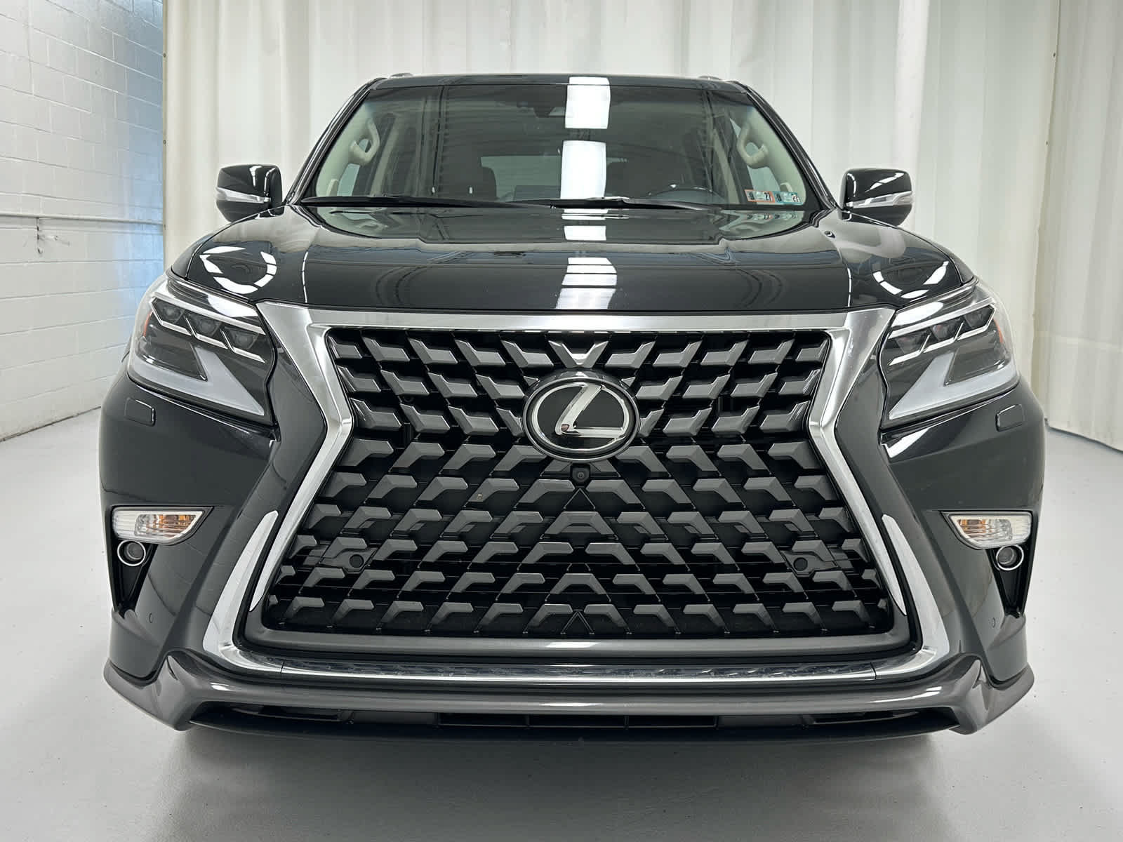 Used 2022 Lexus GX 460 Luxury w/ Sport Design Package AWD/4WD image 5