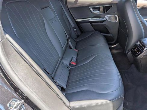 Used 2023 Mercedes-Benz EQE 350+ SUV image 21
