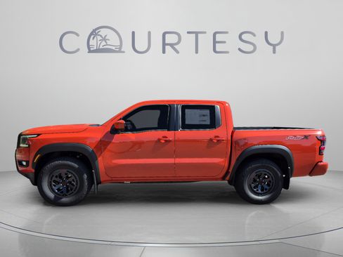New 2026 Nissan Frontier Pro-X w/ Pro-X Convenience Package RWD image 2