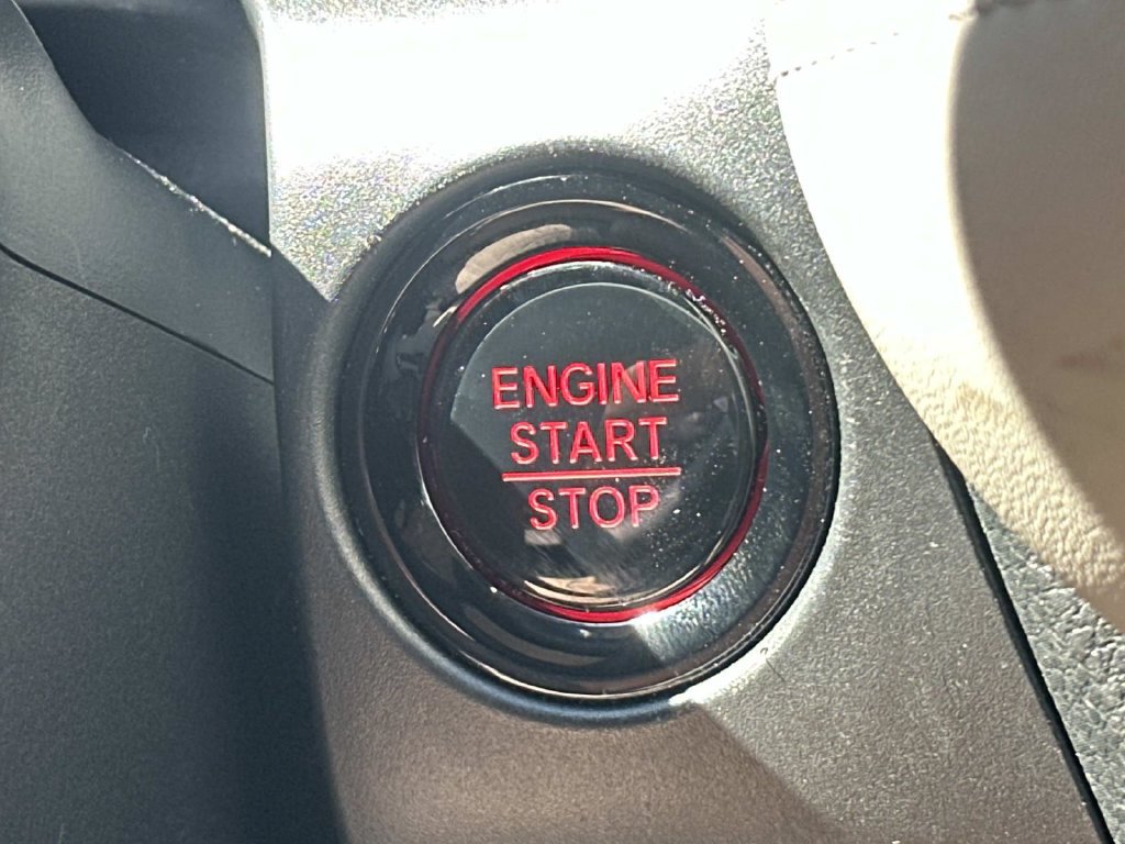 Used 2023 Honda HR-V LX image 25