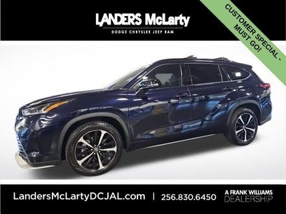 Used 2022 Toyota Highlander XSE