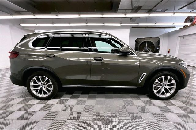 Used 2023 BMW X5 xDrive40i AWD/4WD image 15