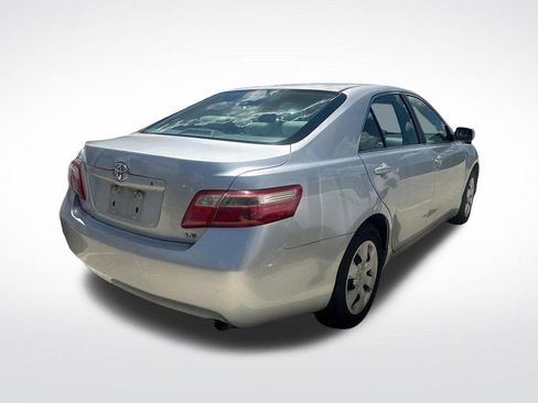 Used 2008 Toyota Camry LE FWD image 3