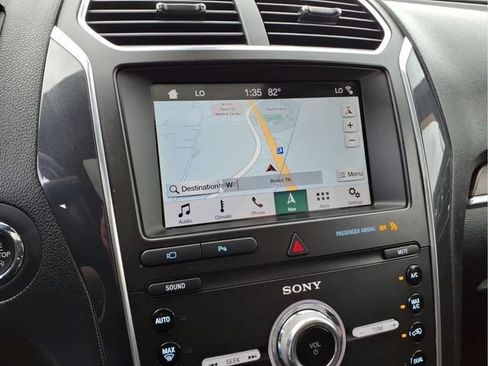 Used 2019 Ford Explorer Limited w/ Ford Safe & Smart Package AWD/4WD image 23
