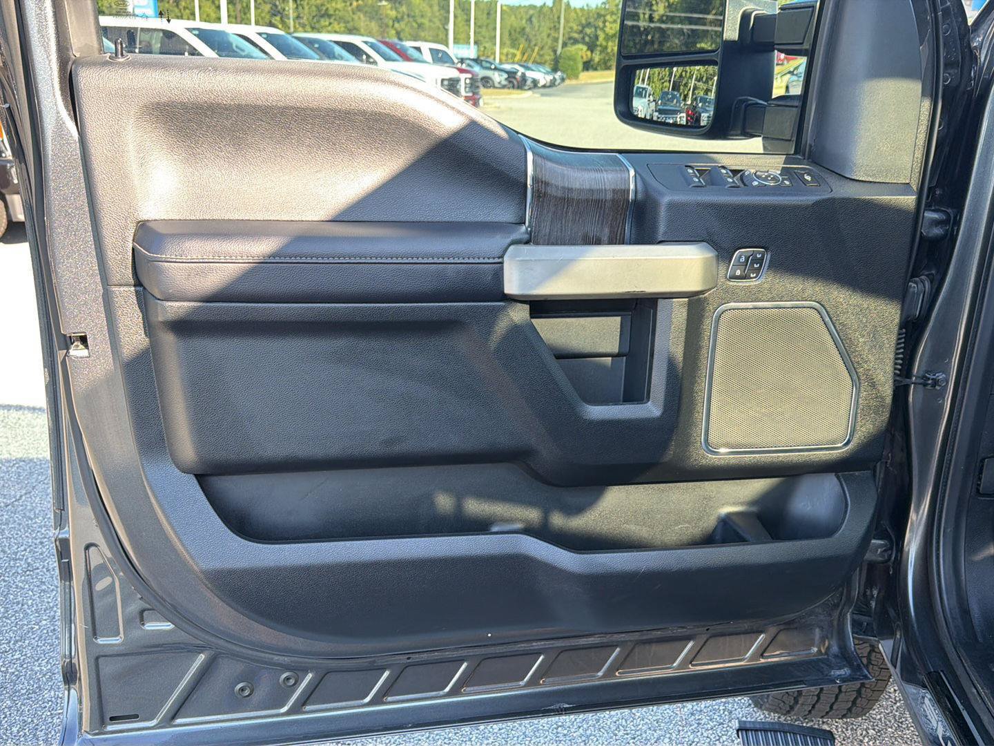 Used 2020 Ford F250 Lariat AWD/4WD image 15