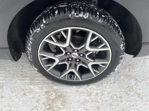 Used 2025 Ford Explorer Platinum w/ Ultimate Package image 13