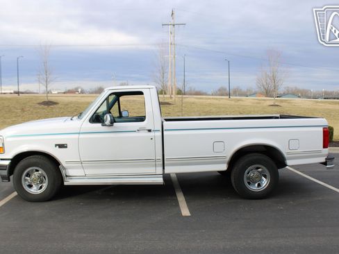 Used 1995 Ford F150 2WD Regular Cab image 3