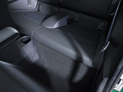 Certified 2025 MINI Cooper S image 27