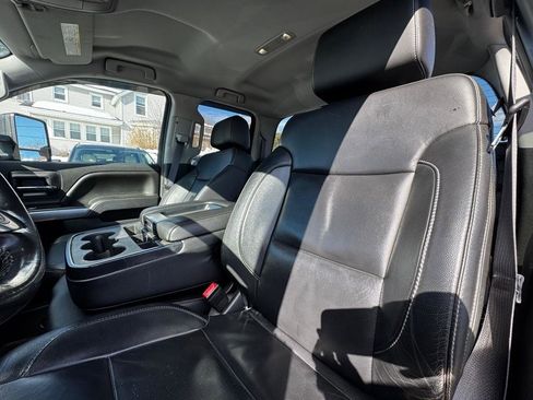 Used 2015 Chevrolet Silverado 2500 LT w/ LT Convenience Package image 10