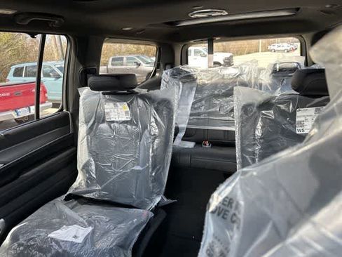 New 2026 Jeep Grand Wagoneer Limited image 6