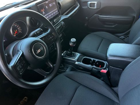 Used 2018 Jeep Wrangler Unlimited Sport AWD/4WD image 14