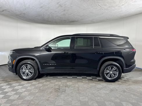 Certified 2026 Chevrolet Traverse LT w/ Driver Confidence Package AWD/4WD image 9
