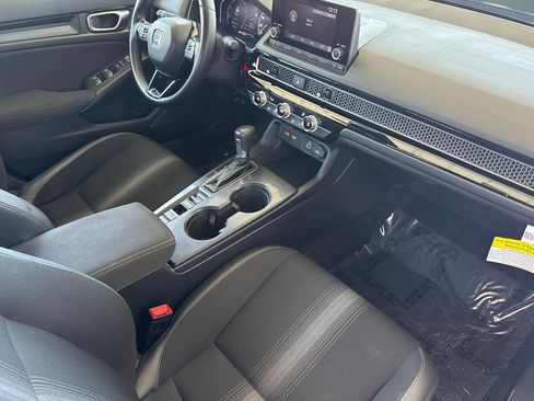 Used 2023 Honda Civic Sport image 32