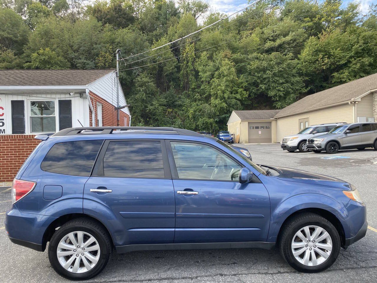 Used 2012 Subaru Forester 2.5X Premium AWD/4WD image 4