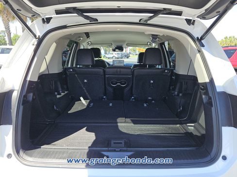 Used 2025 Honda Pilot EX-L image 13