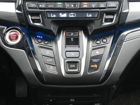 Used 2023 Honda Odyssey Elite image 25