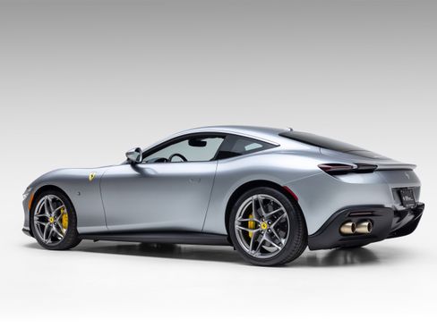 Used 2023 Ferrari Roma RWD image 7