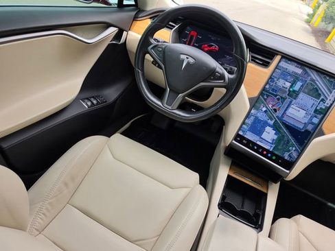 Used 2018 Tesla Model S 75D AWD/4WD image 31