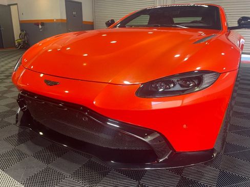 Used 2023 Aston Martin V8 Vantage Roadster RWD image 31