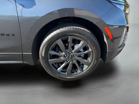 Used 2023 Chevrolet Equinox RS AWD/4WD image 24