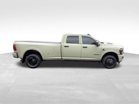 Used 2026 RAM 3500 Limited AWD/4WD image 7