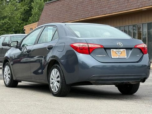 Used 2017 Toyota Corolla LE image 3