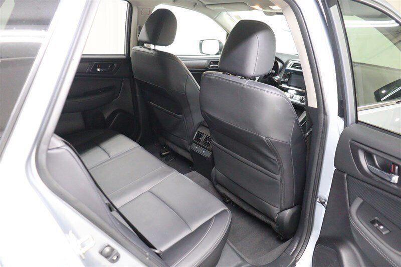 Used 2017 Subaru Outback 3.6R Limited AWD/4WD image 28