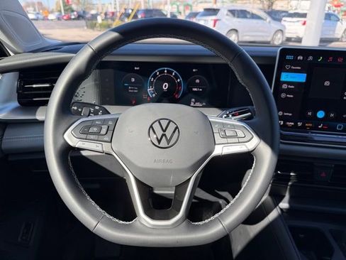 New 2026 Volkswagen Tiguan SE AWD/4WD image 24