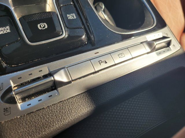 Used 2024 Kia Carnival SX FWD image 25