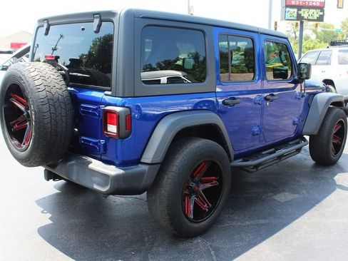 Used 2019 Jeep Wrangler Unlimited Sport S AWD/4WD image 7