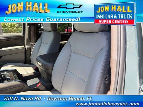 Used 2025 Chevrolet Suburban Z71 w/ Z71 Off-Road Package image 23