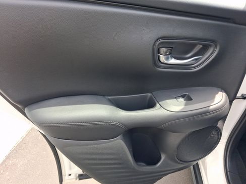 Used 2024 Honda HR-V LX image 19