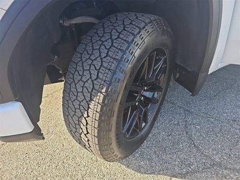 Certified 2023 GMC Sierra 1500 Elevation image 31