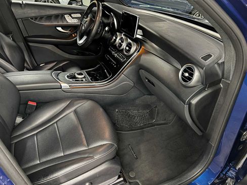 Certified 2018 Mercedes-Benz GLC 300 4MATIC image 11