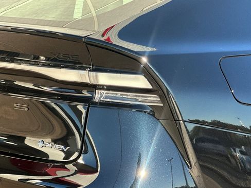 New 2026 Toyota Prius Plug-In Hybrid image 32