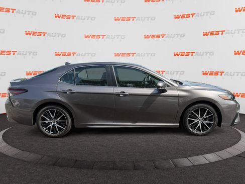 Used 2023 Toyota Camry SE w/ Protection Package (Q2) (TMS) FWD image 6