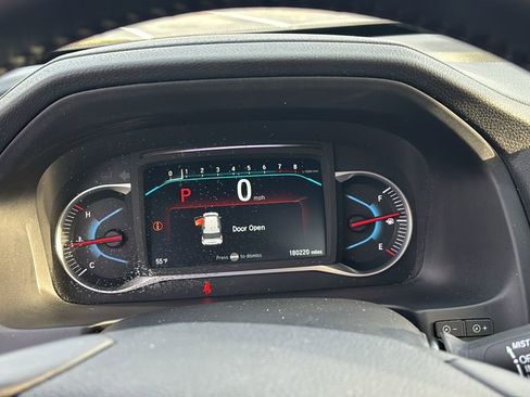 Used 2019 Honda Pilot Touring image 16