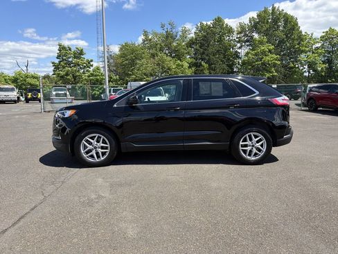 Used 2023 Ford Edge SEL w/ Convenience Package AWD/4WD image 3
