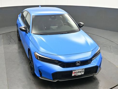 Used 2025 Honda Civic Sport image 32