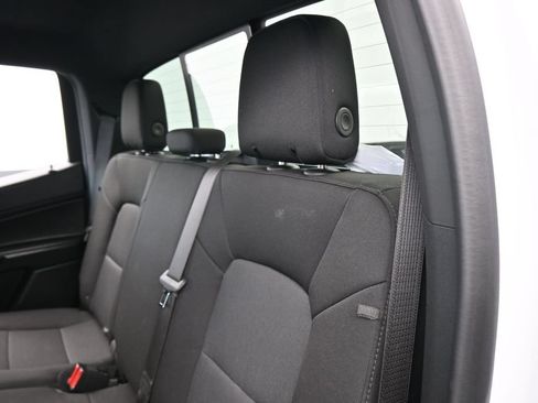 Used 2025 Chevrolet Colorado Trail Boss AWD/4WD image 29