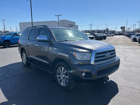 Used 2016 Toyota Sequoia Limited w/ Safety & Convenience Package image 4