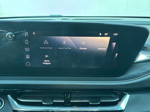 Used 2025 Buick Envista Sport Touring image 18