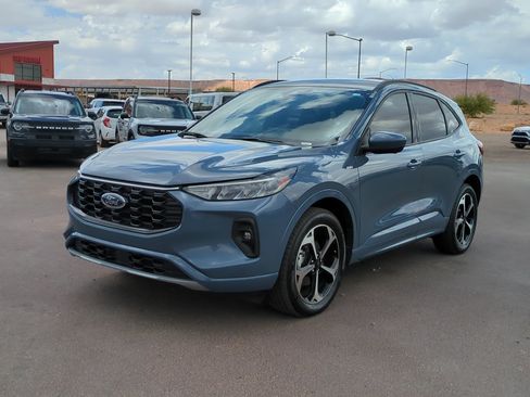 Used 2024 Ford Escape ST-Line Select w/ Tech Pack #2 AWD/4WD image 9