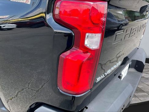 Used 2021 Chevrolet Silverado 2500 High Country w/ Z71 Off-Road Package AWD/4WD image 30