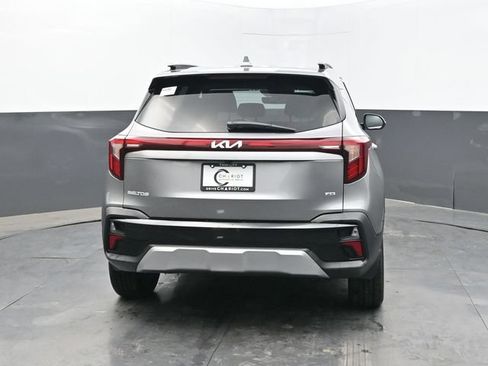 Used 2024 Kia Seltos S AWD/4WD image 5