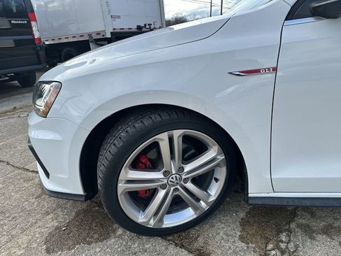 Used 2017 Volkswagen Jetta GLI image 36