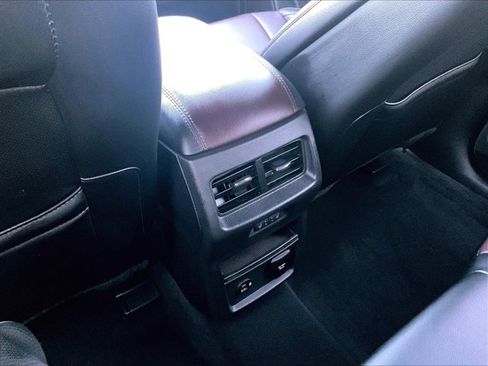 Used 2022 Ford Edge Titanium w/ Equipment Group 301A image 23