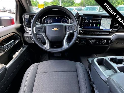 Used 2024 Chevrolet Silverado 2500 LT AWD/4WD image 10